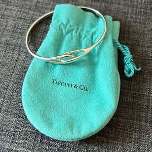 EUC Tiffany & Co. Interlocking Loop Bracelet Vintage